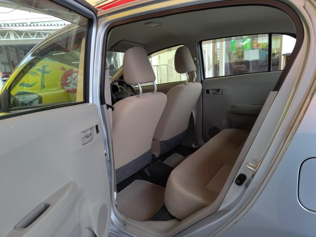 ミライースＬの写真 22