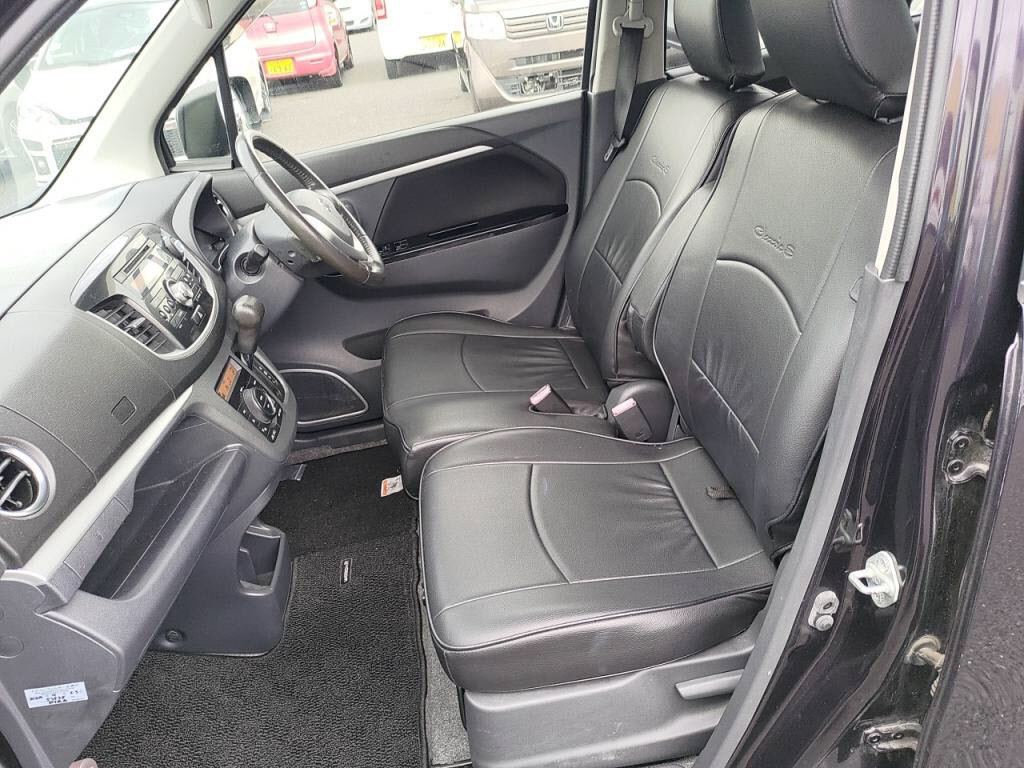 ワゴンＲスティングレーＸの写真 22