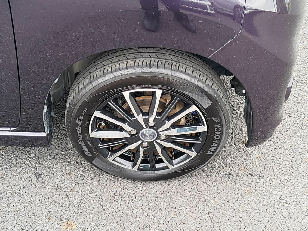 ワゴンＲスティングレーＸの写真 30