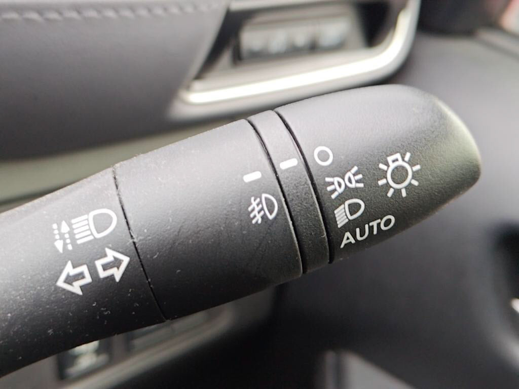 セレナｅパワーｅパワーハイウェイスターＶの写真 14