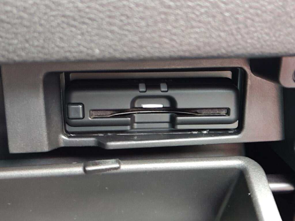 セレナｅパワーｅパワーハイウェイスターＶの写真 16