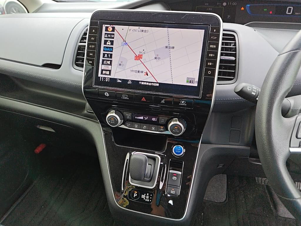 セレナｅパワーｅパワーハイウェイスターＶの写真 17