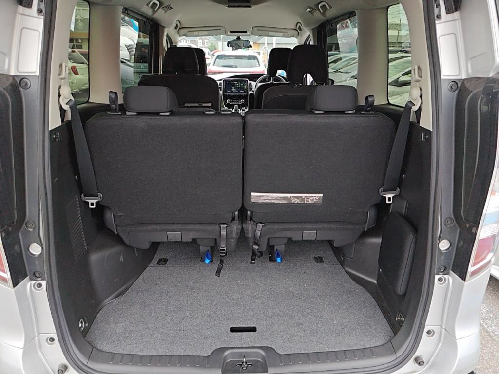 セレナｅパワーｅパワーハイウェイスターＶの写真 25