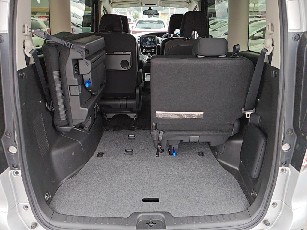 セレナｅパワーｅパワーハイウェイスターＶの写真 26