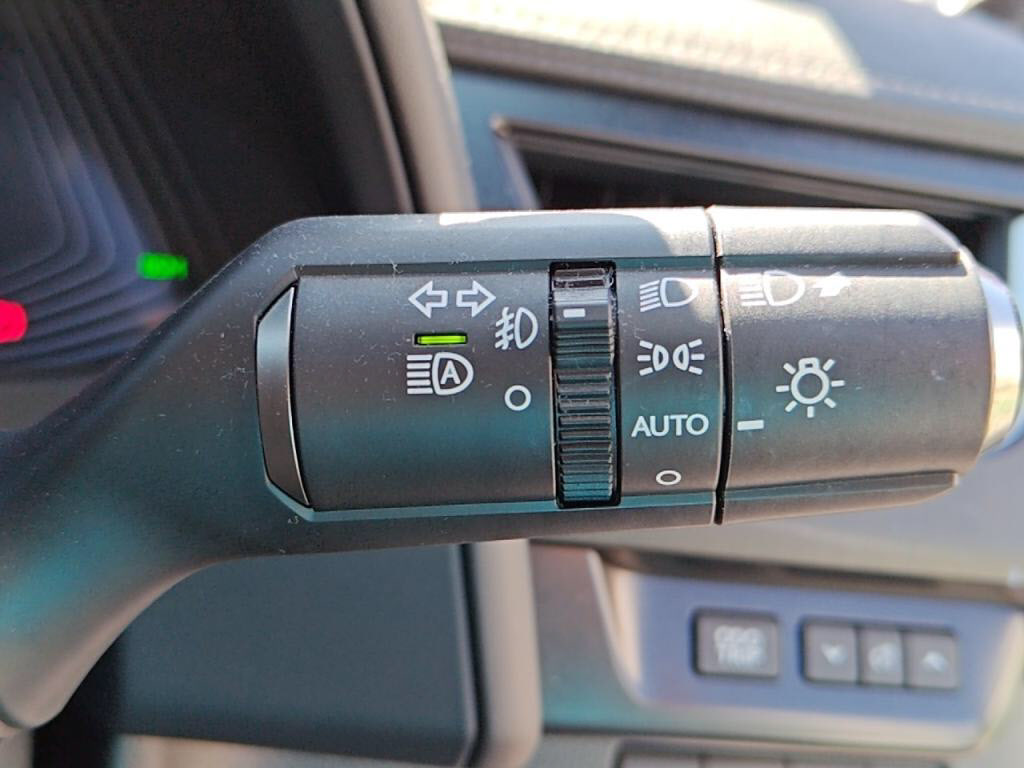 ＵＸハイブリッドＵＸ２５０ｈバージョンＬの写真 14