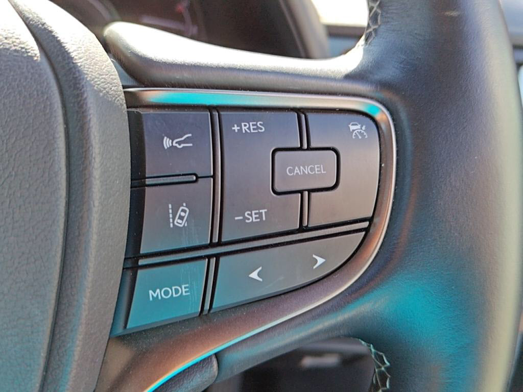 ＵＸハイブリッドＵＸ２５０ｈバージョンＬの写真 16