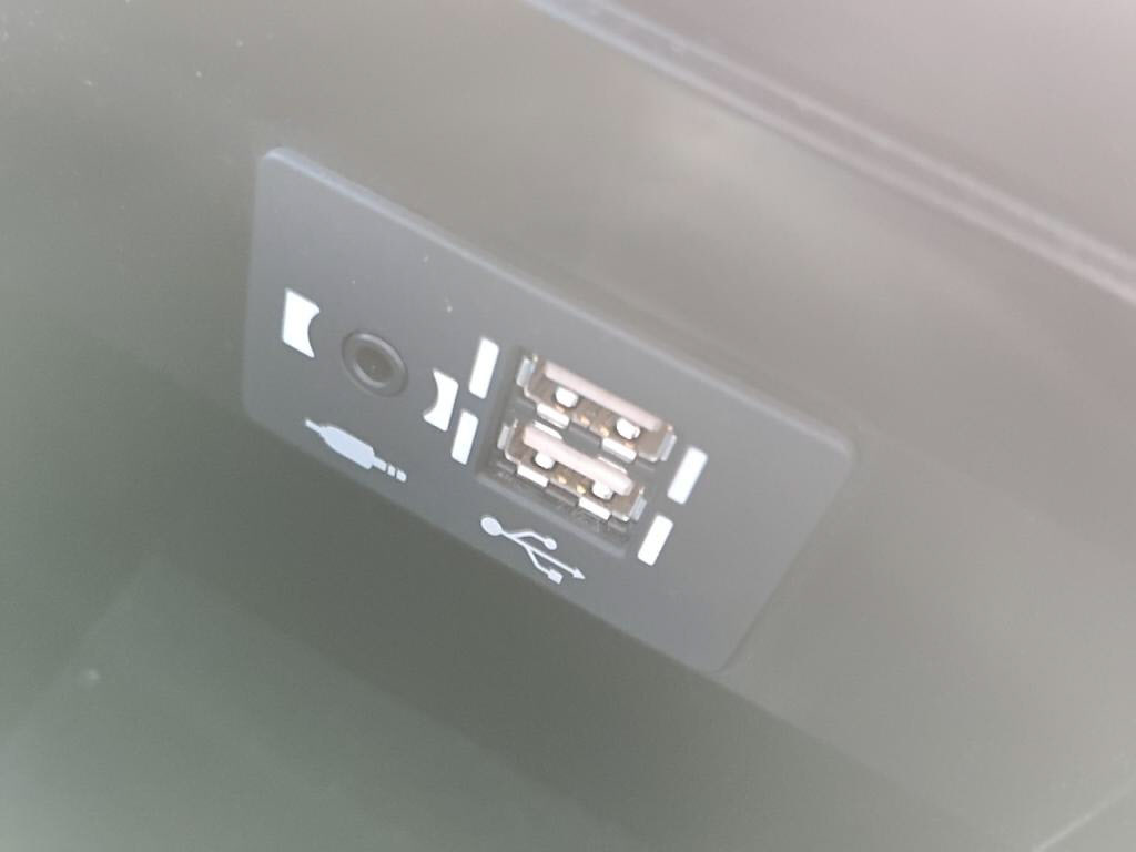 ＵＸハイブリッドＵＸ２５０ｈバージョンＬの写真 20