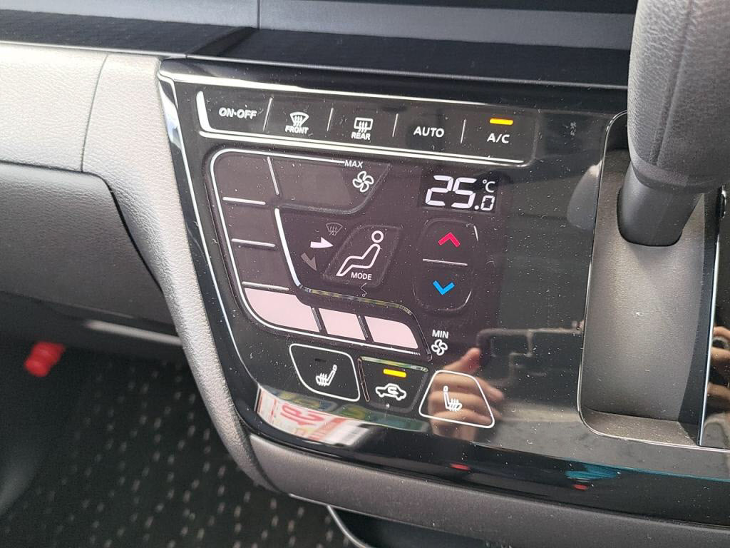 ルークスハイウェイスターハイウェイスターＸプロパイロットエディションの写真 14