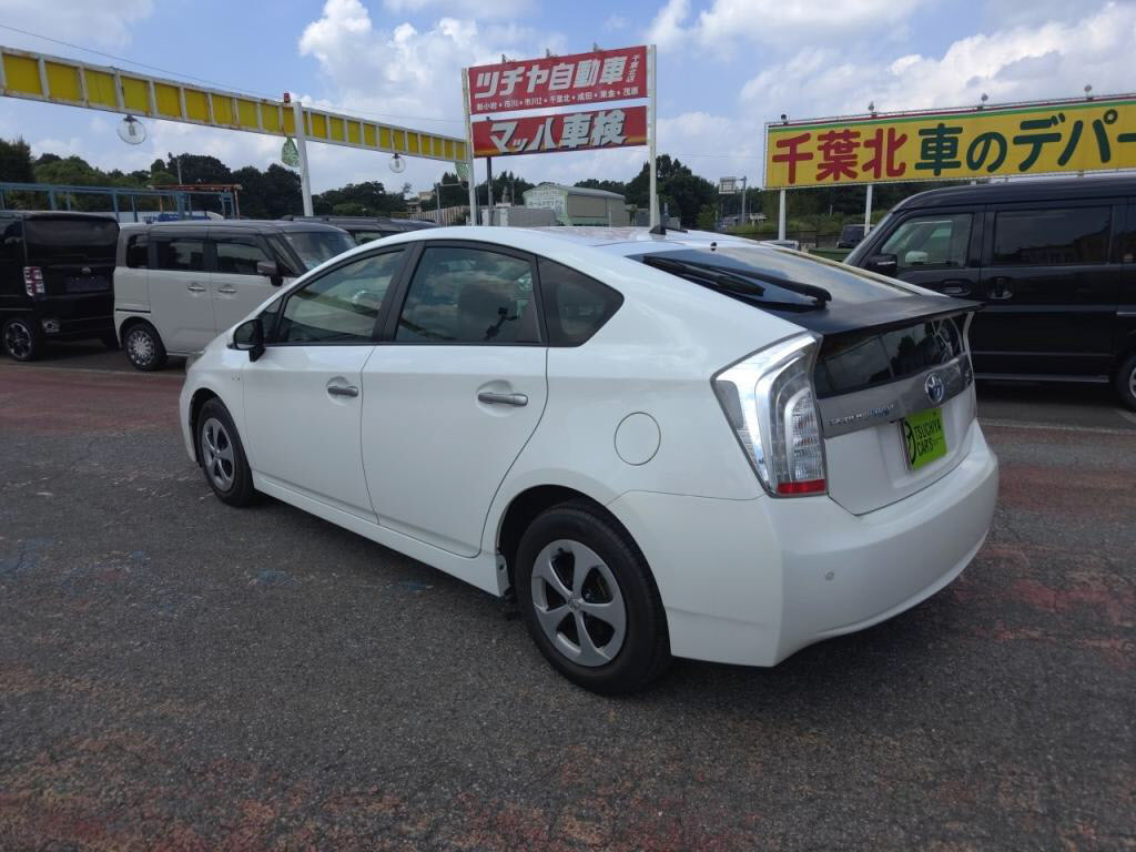 プリウスＰＨＥＶＳの写真 12