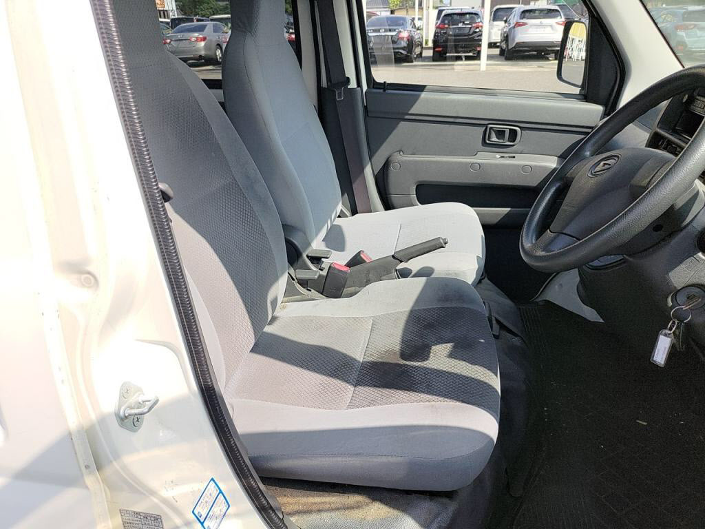 ハイゼットカーゴデラックスの写真 21