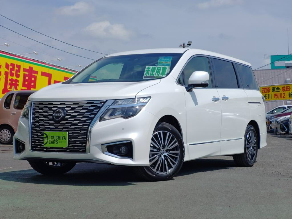 ニッサン　エルグランド　ハイウェイスターＳ