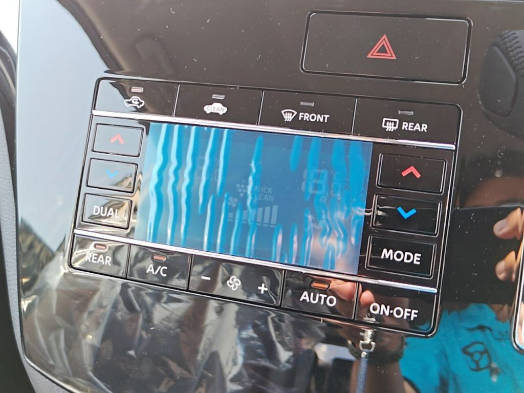 エルグランドハイウェイスターＳの写真 19