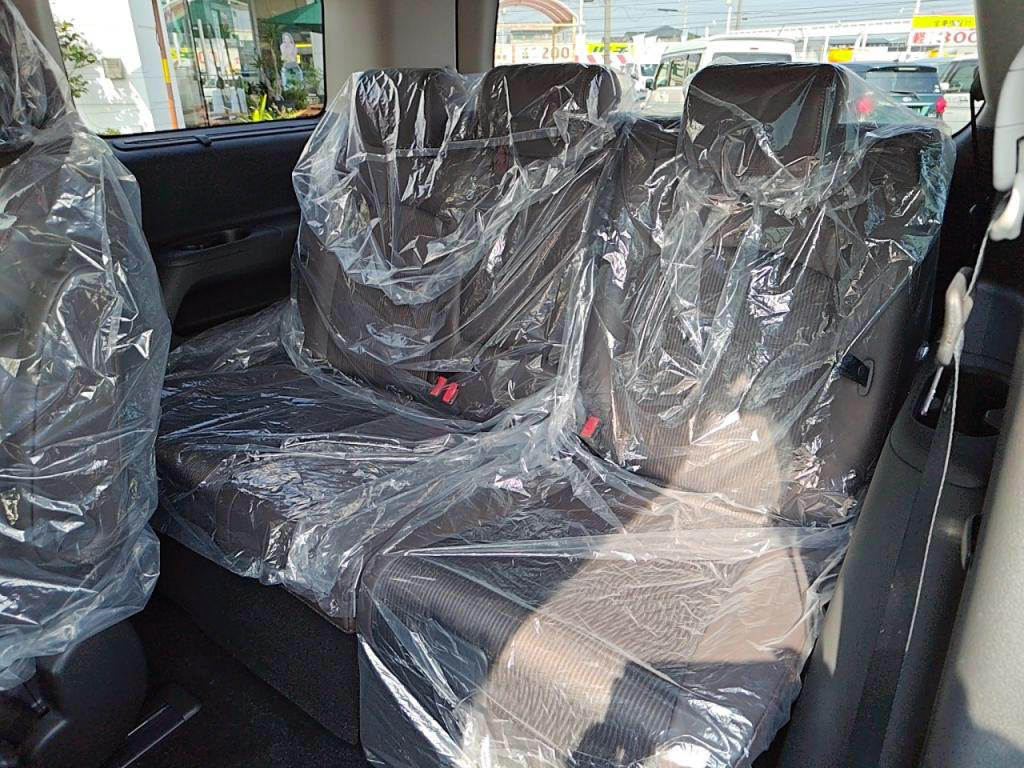 エルグランドハイウェイスターＳの写真 24