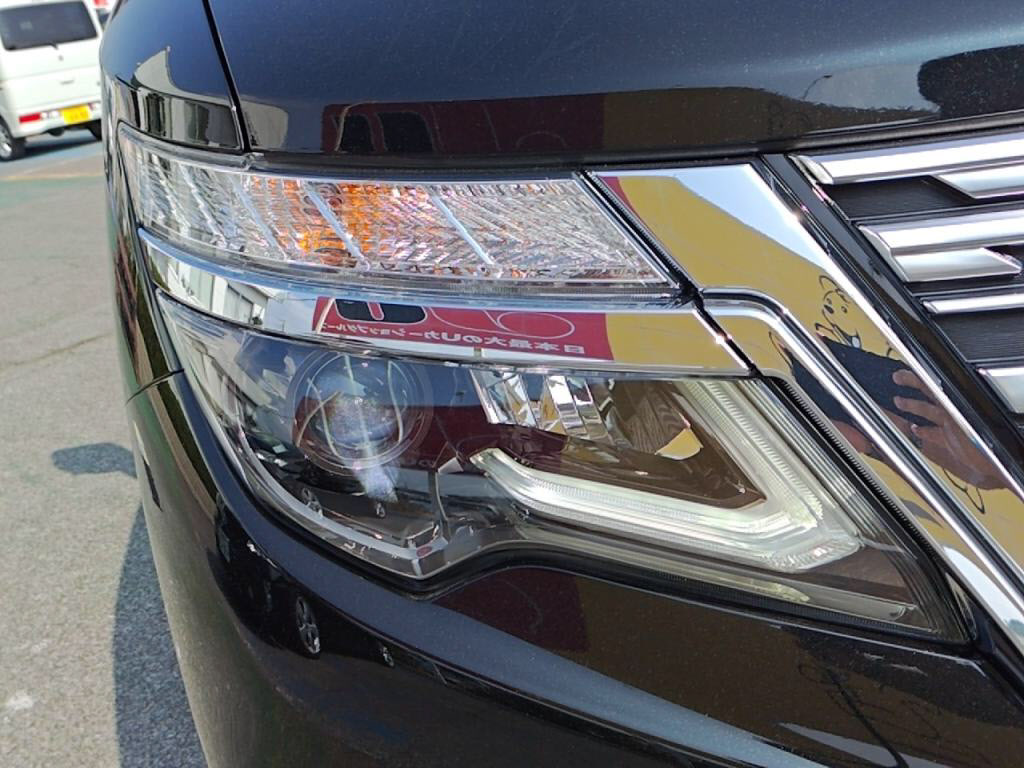 エルグランドハイウェイスターＳの写真 9