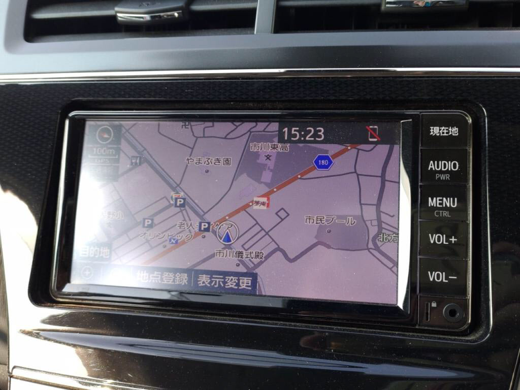 プリウスαＧの写真 13