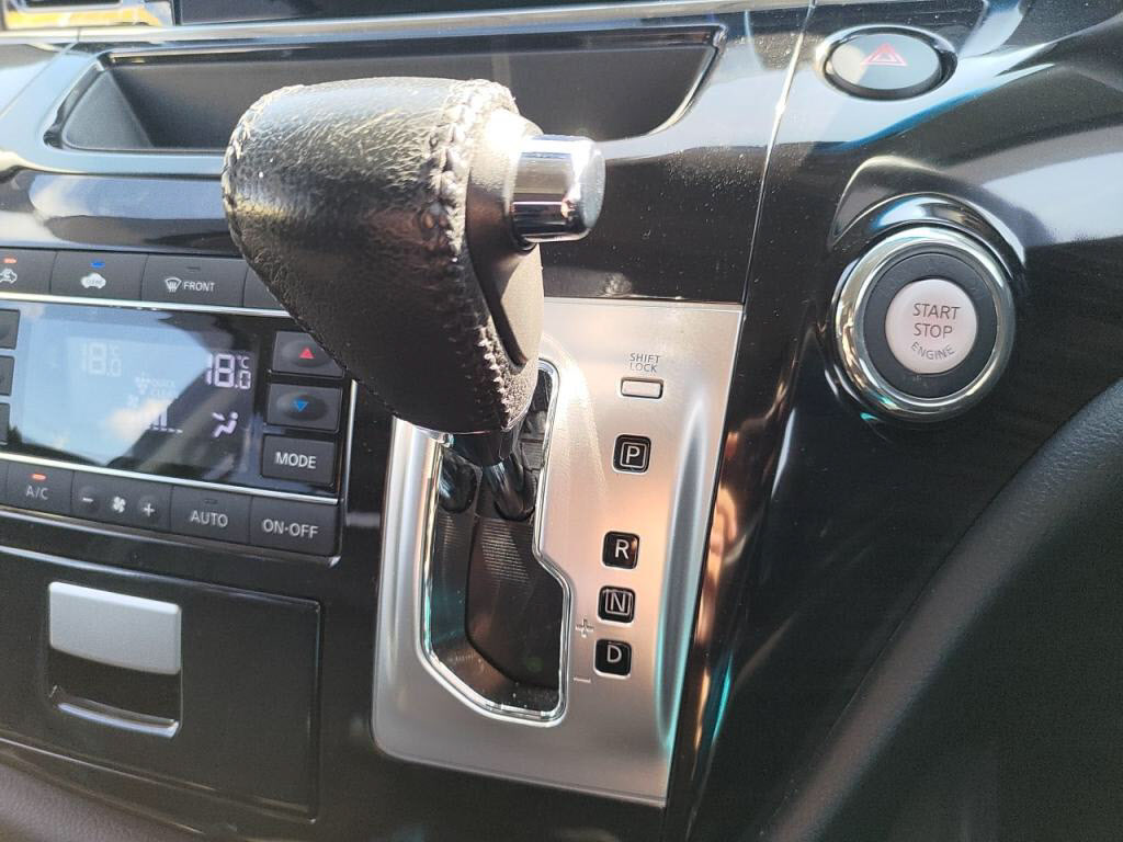 エルグランドハイウェイスタープレミアムアーバンクロムの写真 15