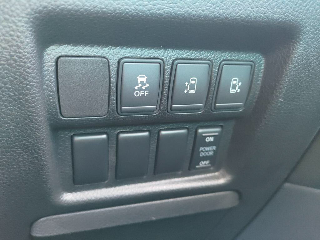 エルグランドハイウェイスタープレミアムアーバンクロムの写真 16