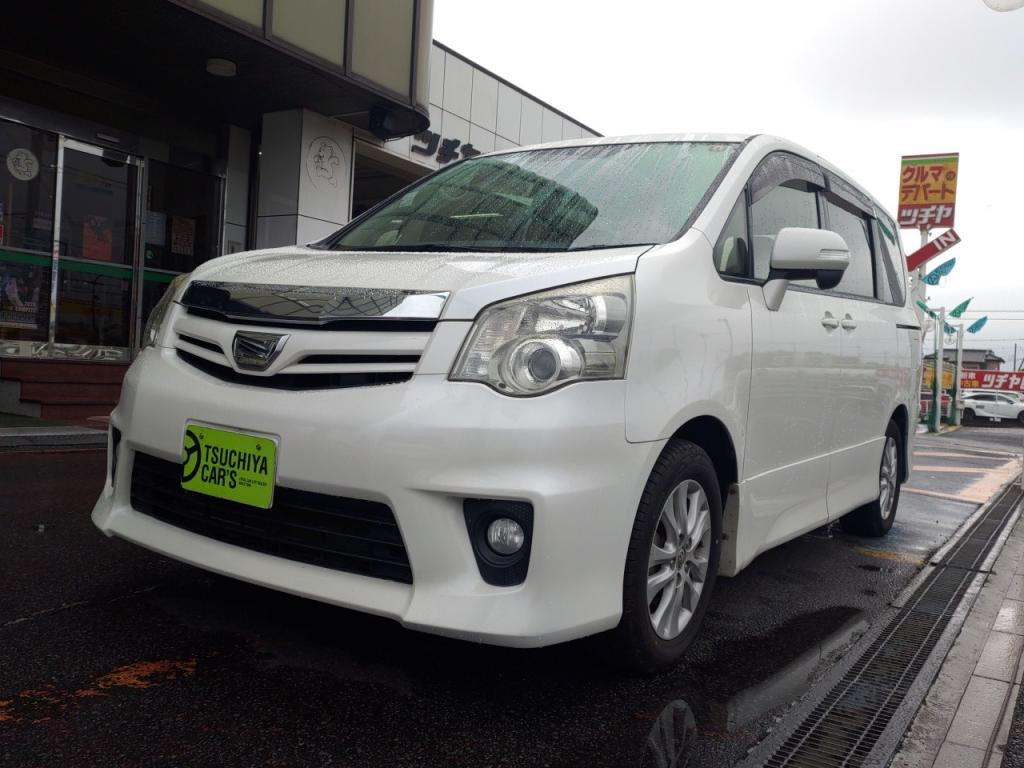 トヨタ　ノア　Ｓｉ