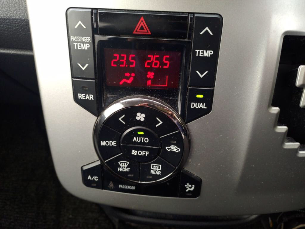 ノアＳｉの写真 17