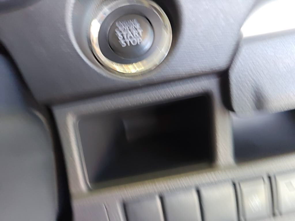 ワゴンＲスティングレーＴの写真 17