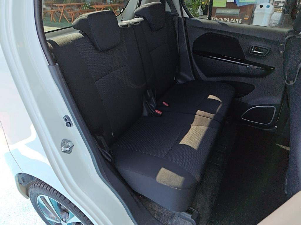 ワゴンＲスティングレーＴの写真 21