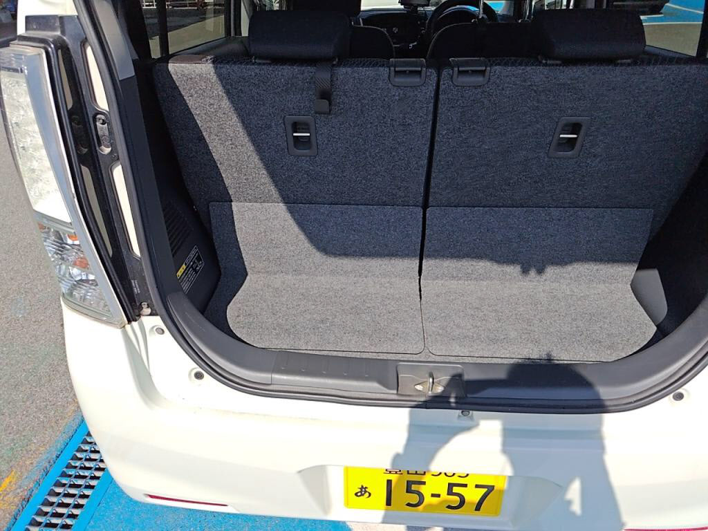 ワゴンＲスティングレーＴの写真 22