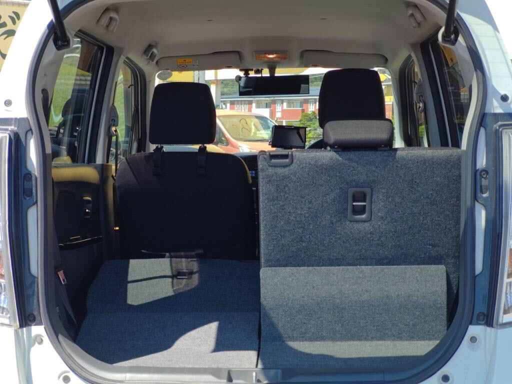 ワゴンＲスティングレーＴの写真 26