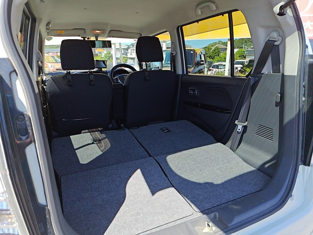 ワゴンＲスティングレーＴの写真 28