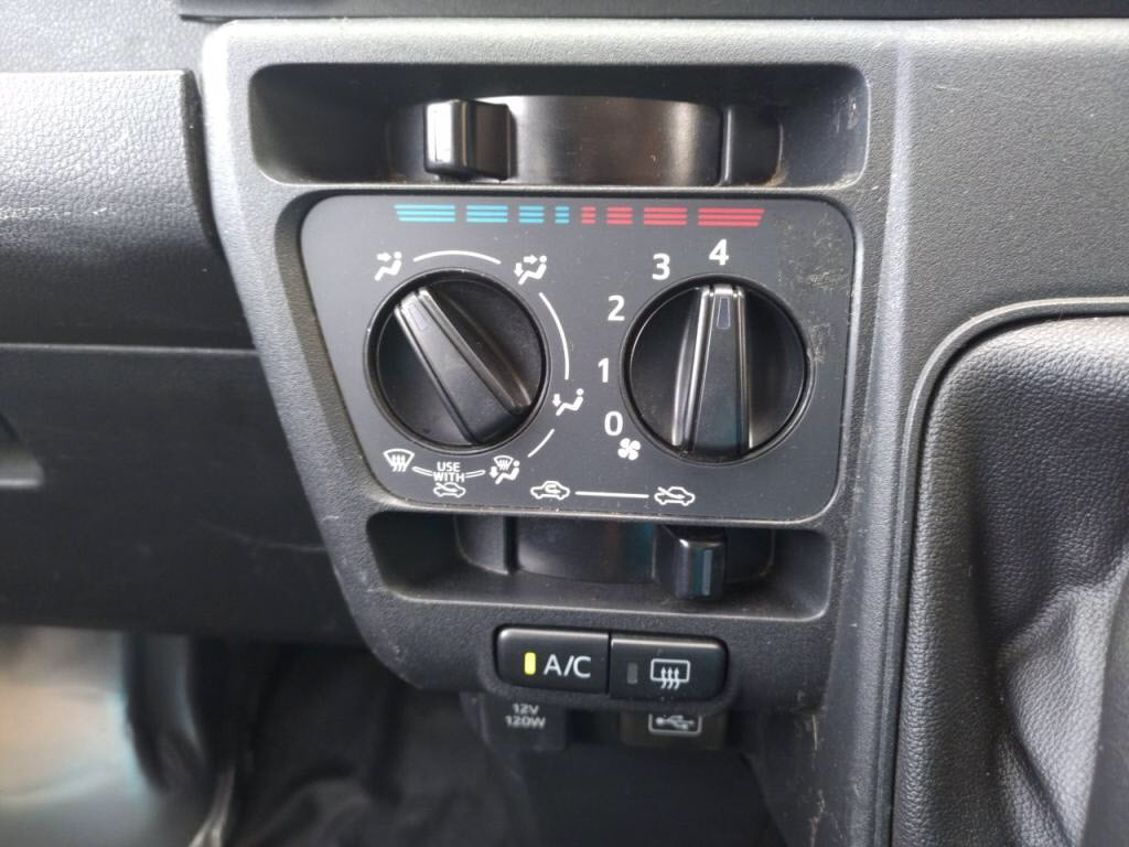 ハイゼットカーゴデラックスの写真 15