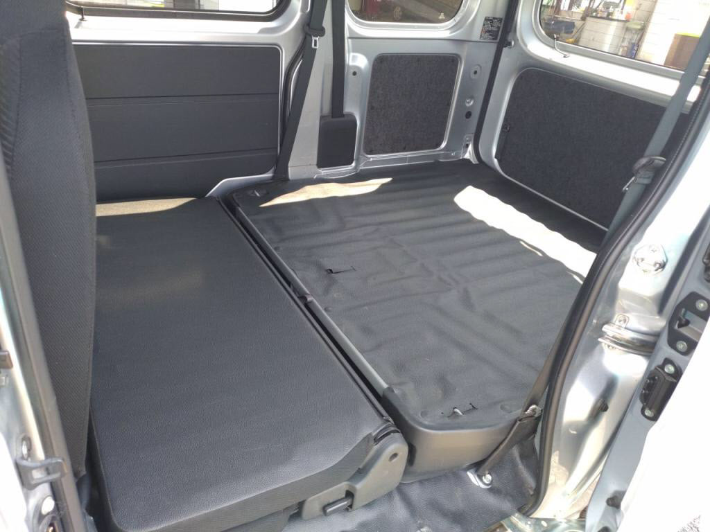 ハイゼットカーゴデラックスの写真 23