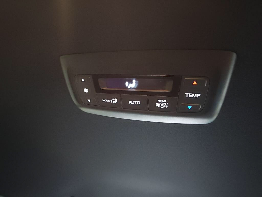 ステップワゴンスパーダＨＶｅＨＥＶスパーダの写真 20