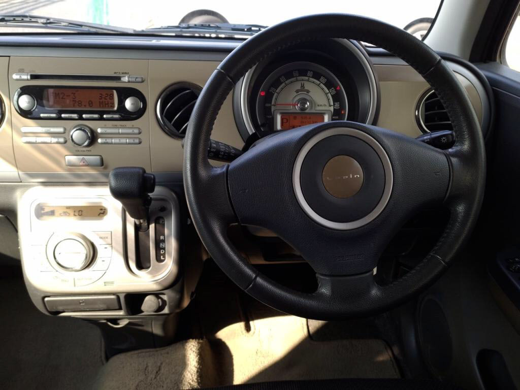 アルトラパン１０ｔｈアニバーサリーリミテッドの写真 3