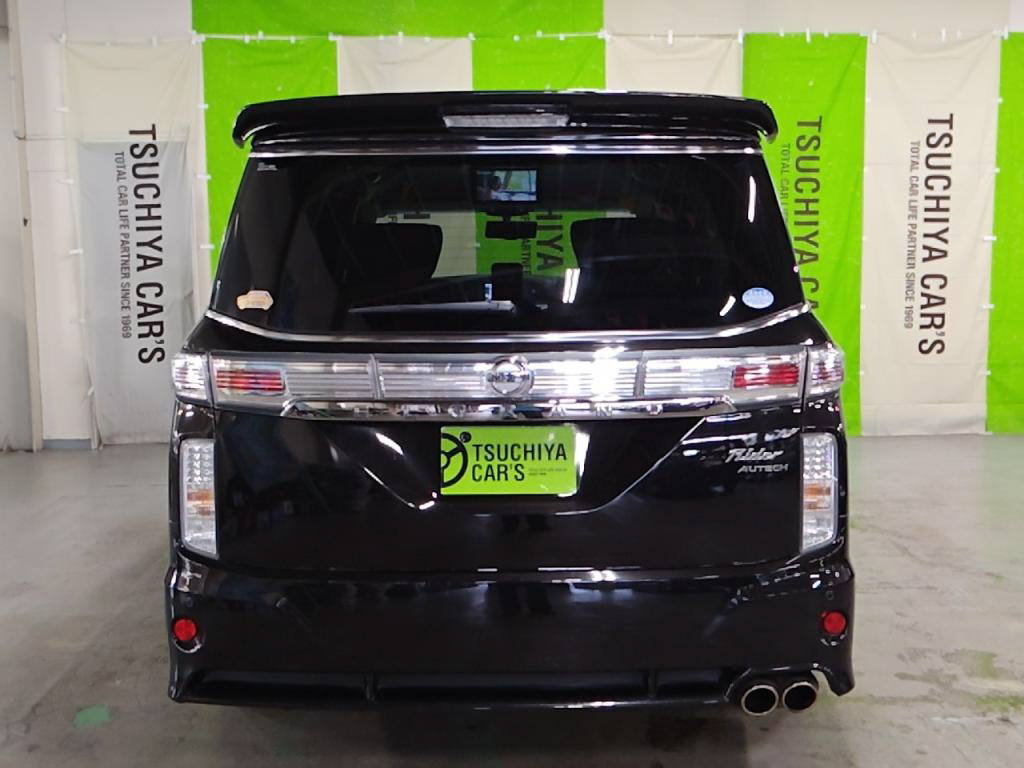 エルグランドライダーブラックラインの写真 12