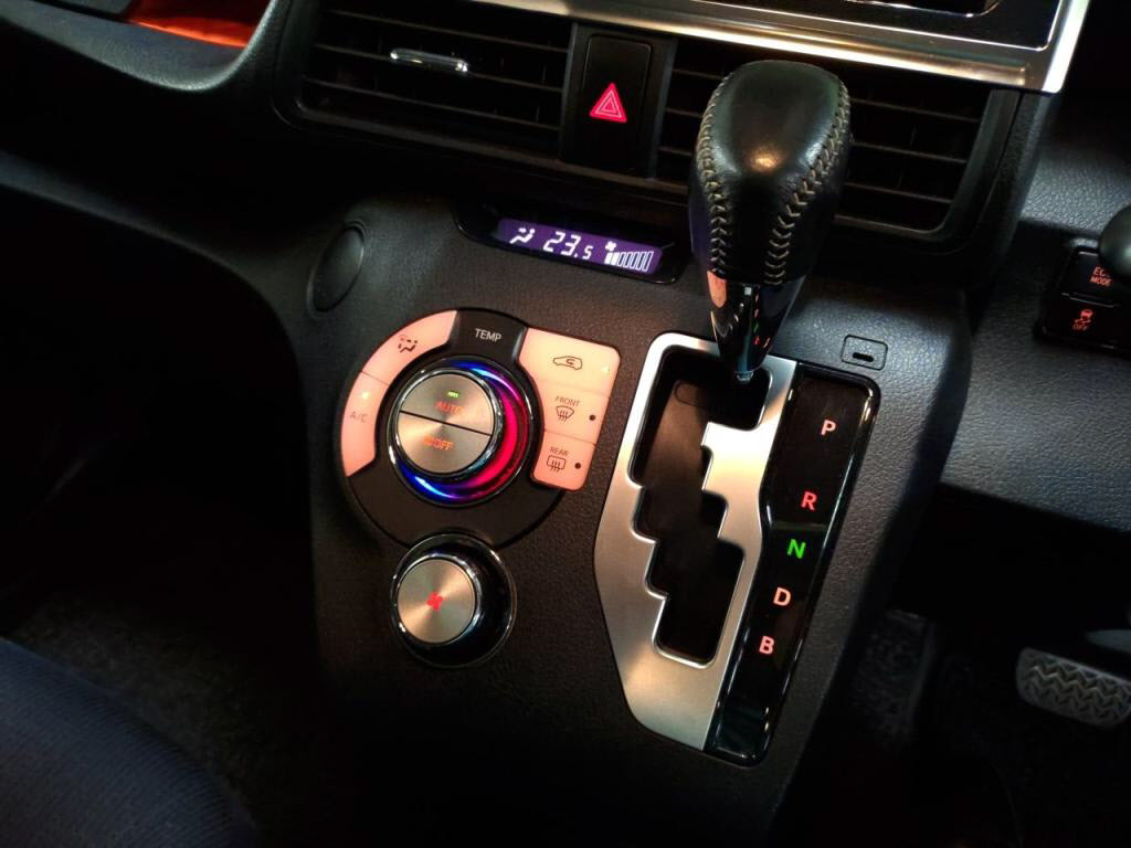 シエンタハイブリッドハイブリッドＧの写真 16