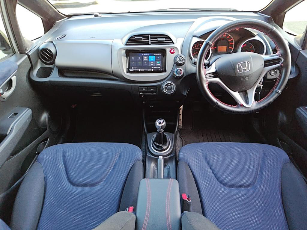 フィットＧの写真 3