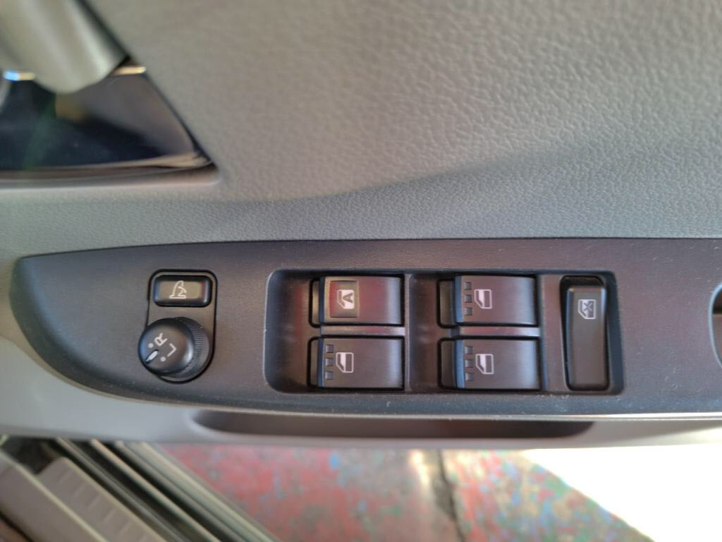 ミライースＧの写真 18