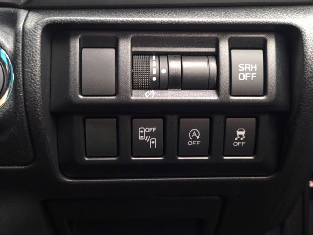 インプレッサスポーツ2.0i-Lアイサイトの写真 16