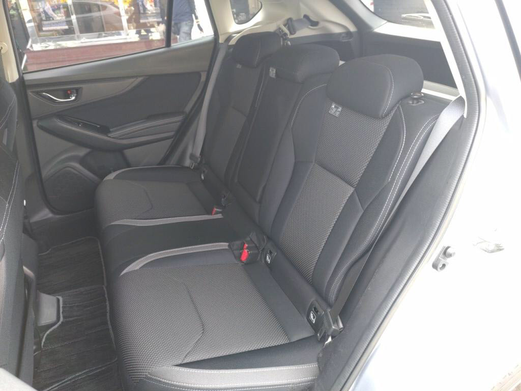 インプレッサスポーツ2.0i-Lアイサイトの写真 21