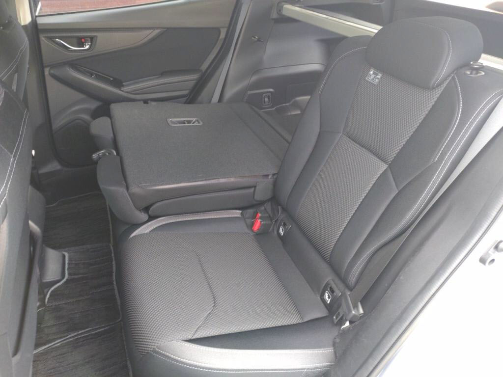 インプレッサスポーツ2.0i-Lアイサイトの写真 22