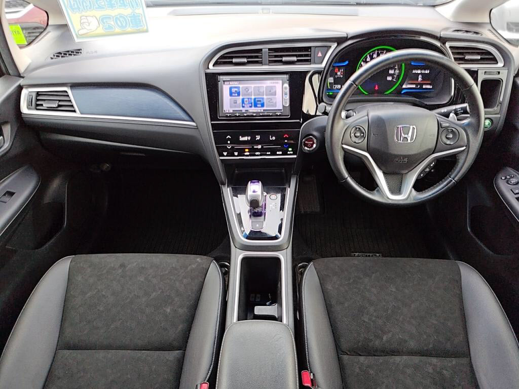 シャトルハイブリッドハイブリッドXの写真 3