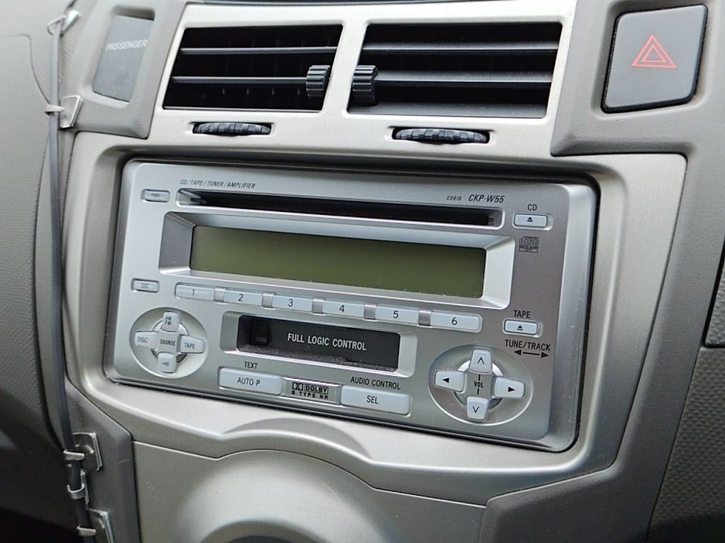 ヴィッツ５ＤＦリミテッド２の写真 13