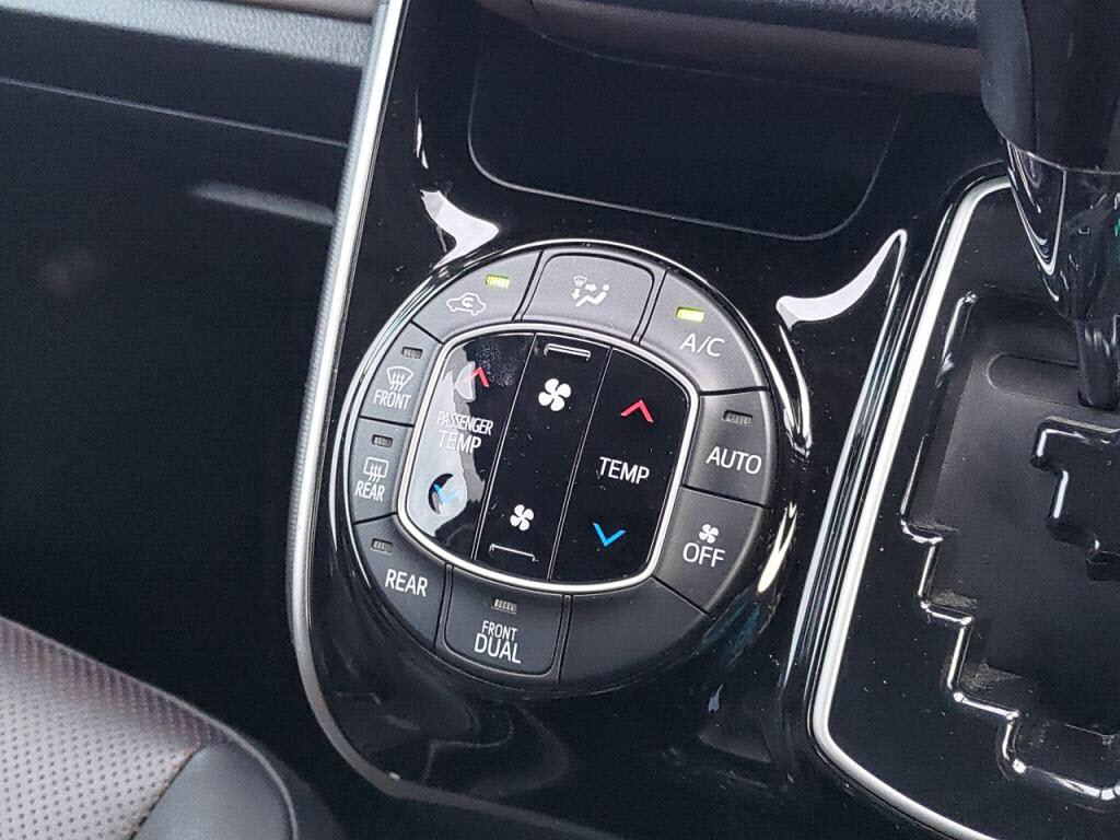 エスクァイアGiの写真 14