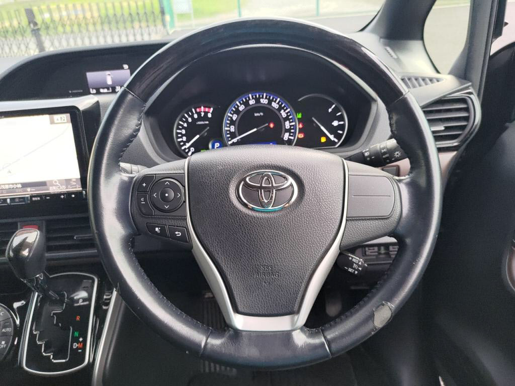 エスクァイアGiの写真 20