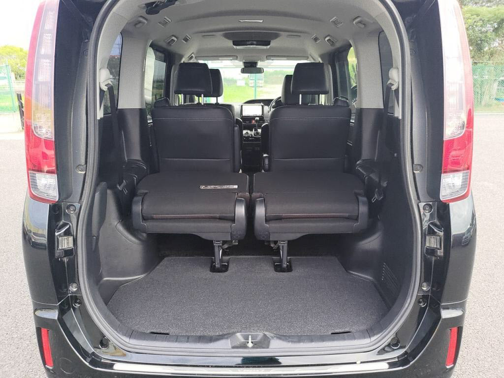 エスクァイアGiの写真 26