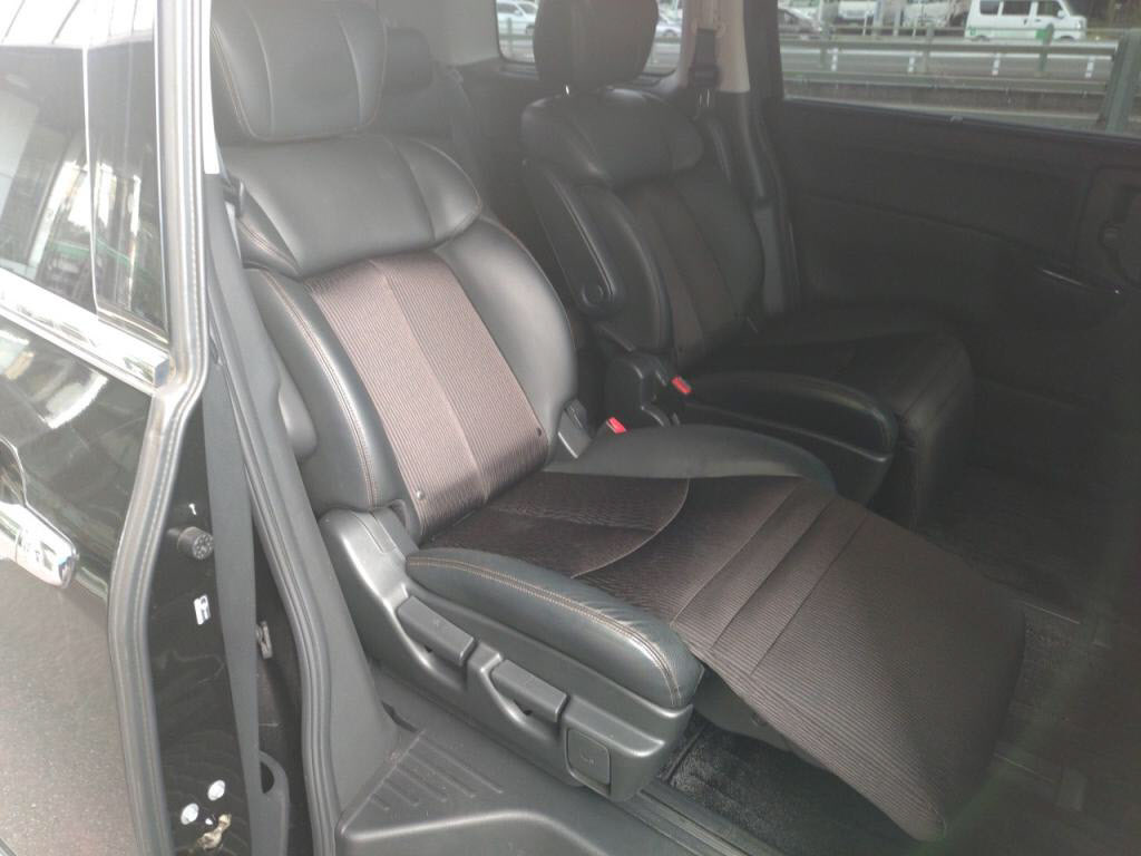 エルグランドハイウェイスターSの写真 25