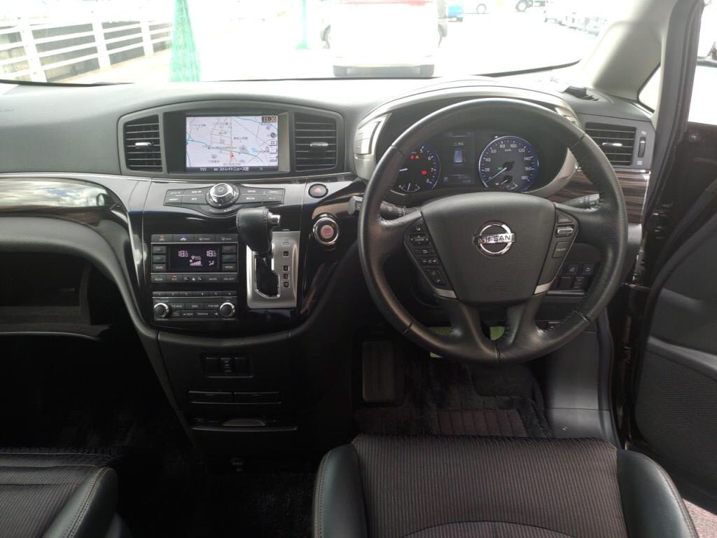 エルグランドハイウェイスターSの写真 3