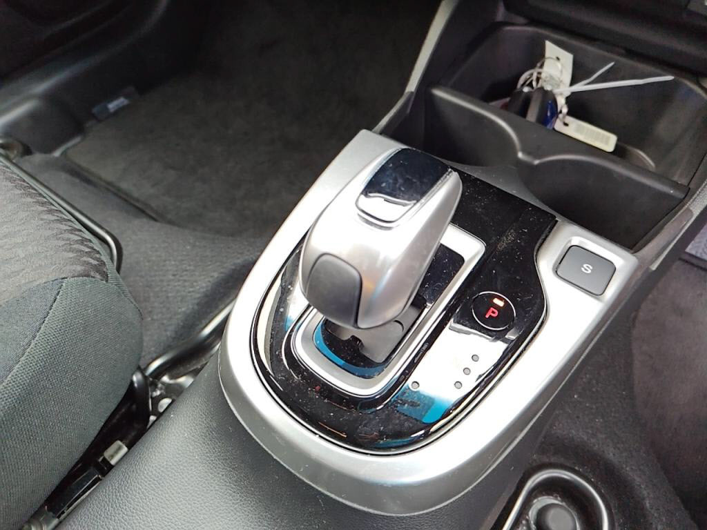 フィットハイブリッドハイブリッド・Ｆの写真 17