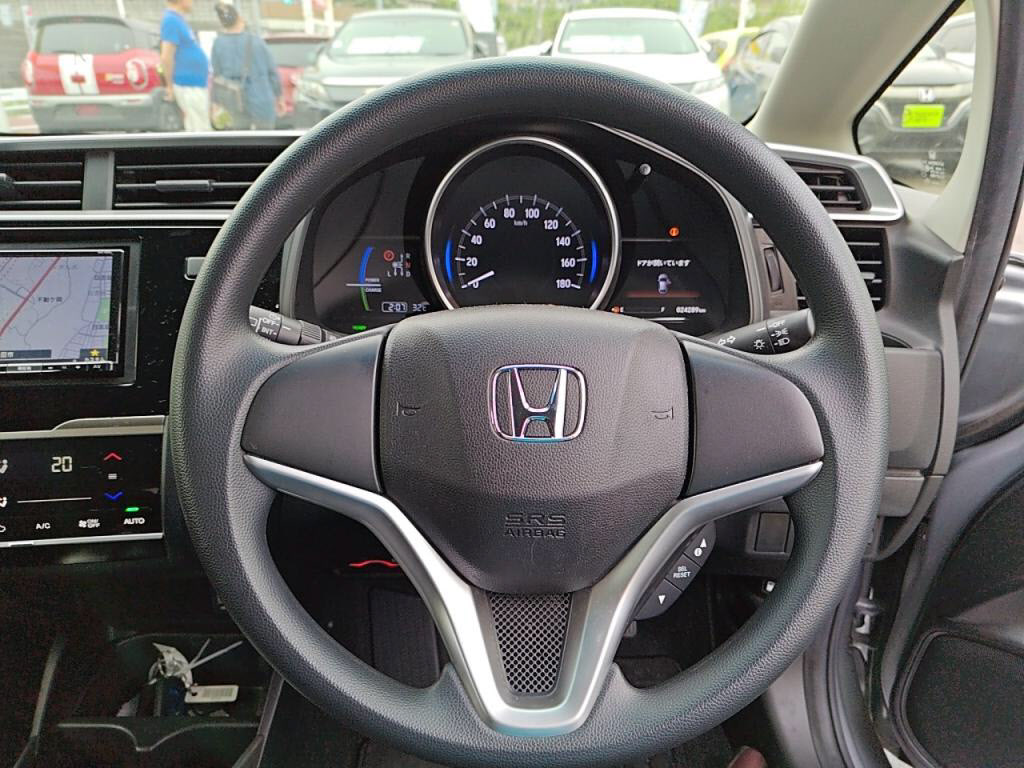 フィットハイブリッドハイブリッド・Ｆの写真 18