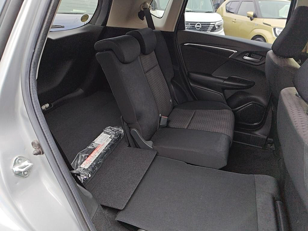 フィットハイブリッドハイブリッド・Ｆの写真 23