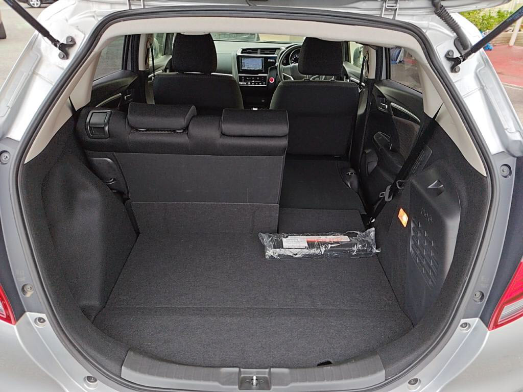 フィットハイブリッドハイブリッド・Ｆの写真 26